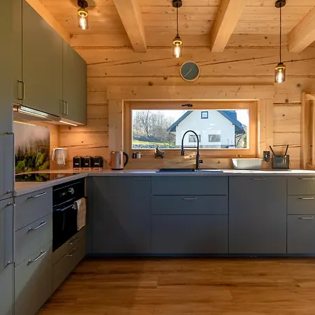 Zdrzewadom * Skrzydlna